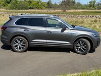 USED 2019 19 VOLKSWAGEN TOUAREG 3.0 TDI V6 R-Line SUV 5dr Diesel Tiptronic 4Motion Euro 6 (s/s) (286 ps) 