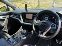 USED 2019 19 VOLKSWAGEN TOUAREG 3.0 TDI V6 R-Line SUV 5dr Diesel Tiptronic 4Motion Euro 6 (s/s) (286 ps) 