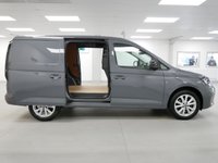 USED 2023 23 VOLKSWAGEN CADDY MAXI 1.5 TSI 114 BHP COMMERCE PRO EDITION DSG AUTOMATIC ( SAT NAV ) RARE PETROL | SAT NAV | AIR CON | DSG AUTO