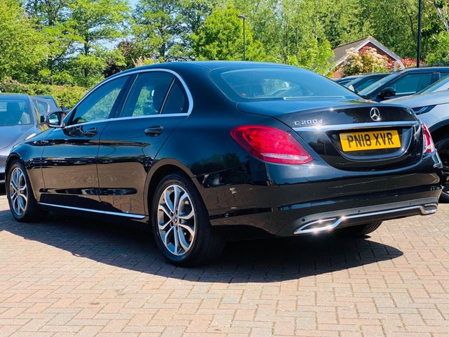 2018 Mercedes-Benz C-Class 1.6L Sport 4dr - Photo 3