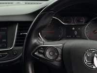 USED 2019 19 VAUXHALL CROSSLAND X 1.2 Turbo GPF Elite SUV 5dr Petrol Auto Euro 6 (s/s) (110 ps) CRUISE CONTROL +  BLUETOOTH +  DAB RADIO +  LANE ASSIST +  AUTO START/STOP +  DAY TIME RUNNING LIGHTS +  REAR PARKING SENSORS +  HALF LEATHER TRIM +  PRIVACY GLASS +  17 INCH ALLOY WHEELS +