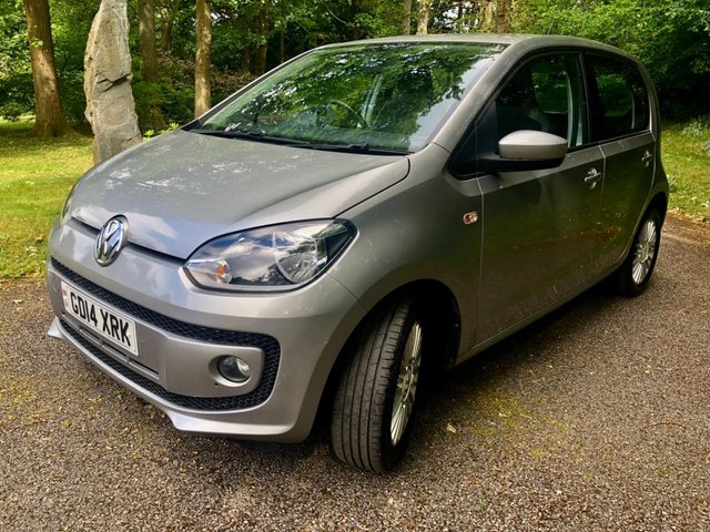 2014 Volkswagen Up! 1.0 High up! Hatchback 5dr Petrol ASG Euro 5 (75 ps) ONLY 35,500 MILES // 1 FAMILY OWNED//X10 SERVICE HISTORY STAMPS//AIRCON//ALLOYS//REMOTE LOCKING//INSURANCE GROUP 2 // HEATED FRONT SEATS//FULL SIZE SPARE WHEEL//CAMBELT RENEWED 2021 at 10,500 MILES
