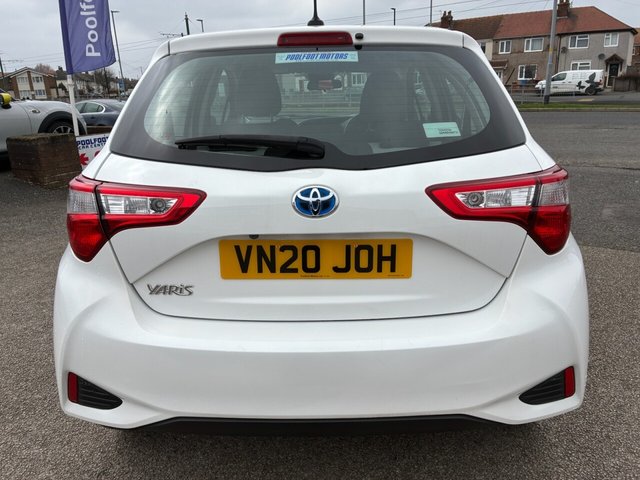 2020 TOYOTA YARIS - Photo 6