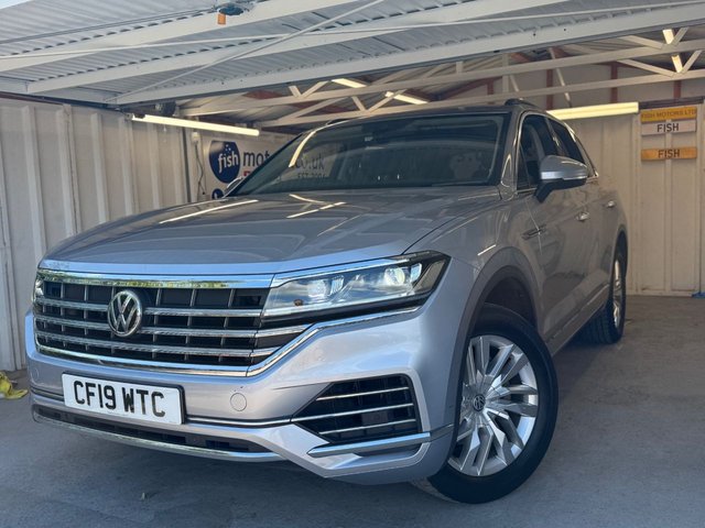2019 19 VOLKSWAGEN TOUAREG 3.0 TDI V6 SEL SUV 5dr Diesel Tiptronic 4Motion Euro 6 (s/s) (231 ps)+1 FORMER KEEPER+HISTORY+2 KEYS+LEATHER SEATS+MEDI+APPS+NAV+BLUETOOTH+DAB+USB+AUX+ 2 KEYS+1 FORMER KEEPER+HISTORY+FULL LEATHER HEATED SEATS+BLUETOOTH+NEWER SHAPE+PARK CONTROL+CLIMATE+CRUISE+PRIVACY+APPS+DAB+NAV+19" ALLOYS+HPI CLEAR