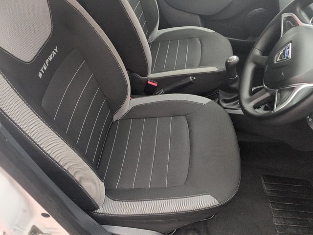 USED 2016 66 Dacia Sandero Stepway 0.9 Tce Ambiance Hatchback 5dr Petrol Manual Euro 6 (s/S) (90 Ps) Dab Radio + Bluetooth