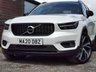 USED 2020 20 VOLVO XC40 2.0 T4 R-Design Pro SUV 5dr Petrol Auto Euro 6 (s/s) (190 ps) LOW MILES & JUST 2 OWNERS!