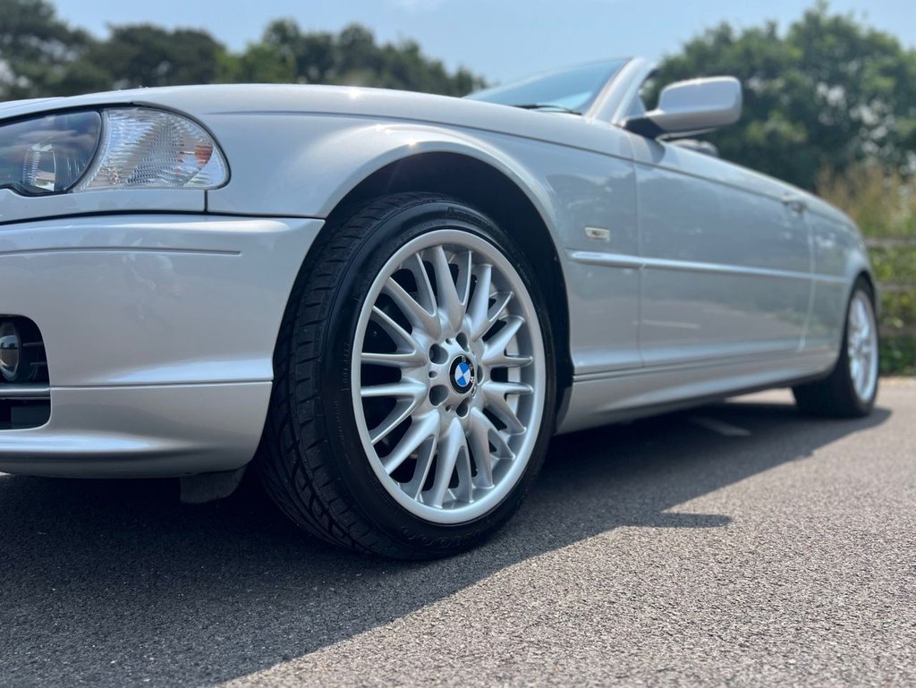 USED 2001 Y BMW 3 SERIES 325Ci Convertible // 2.5 Petrol // Auto (239 g/km, 192 bhp) // px swap 