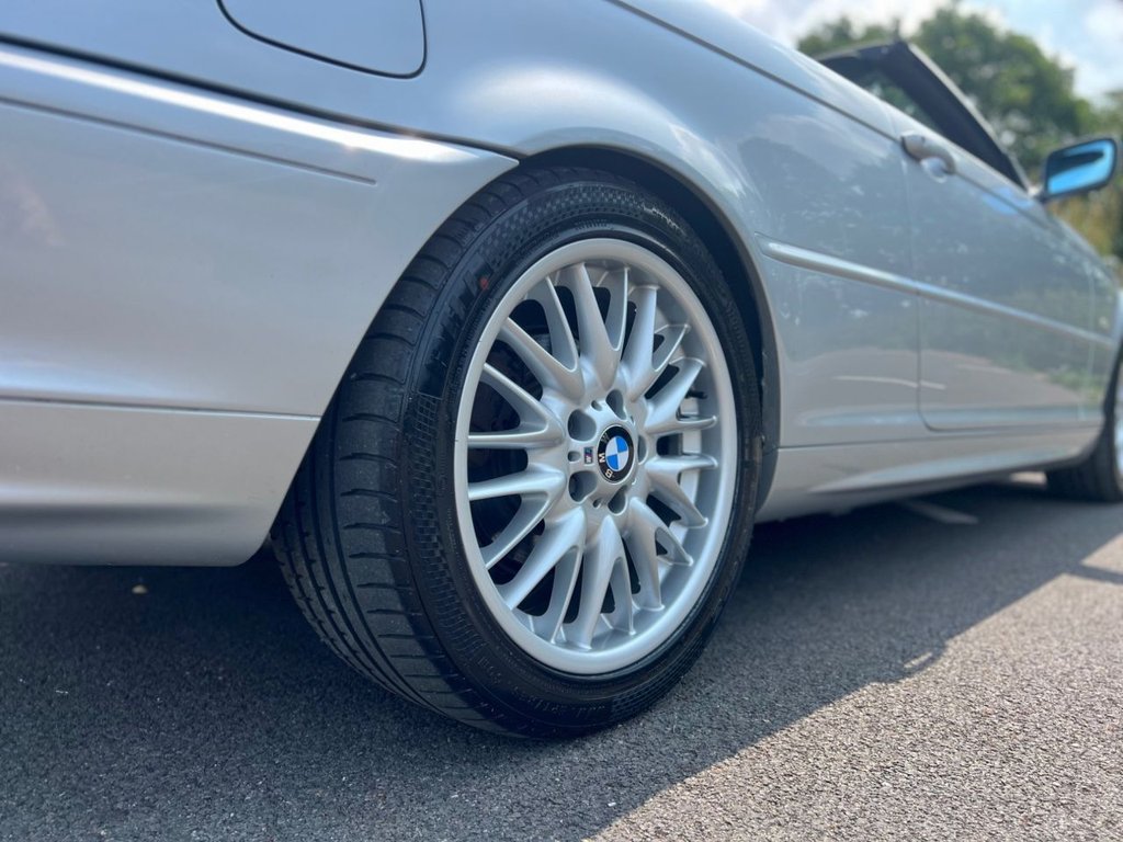 USED 2001 Y BMW 3 SERIES 325Ci Convertible // 2.5 Petrol // Auto (239 g/km, 192 bhp) // px swap 