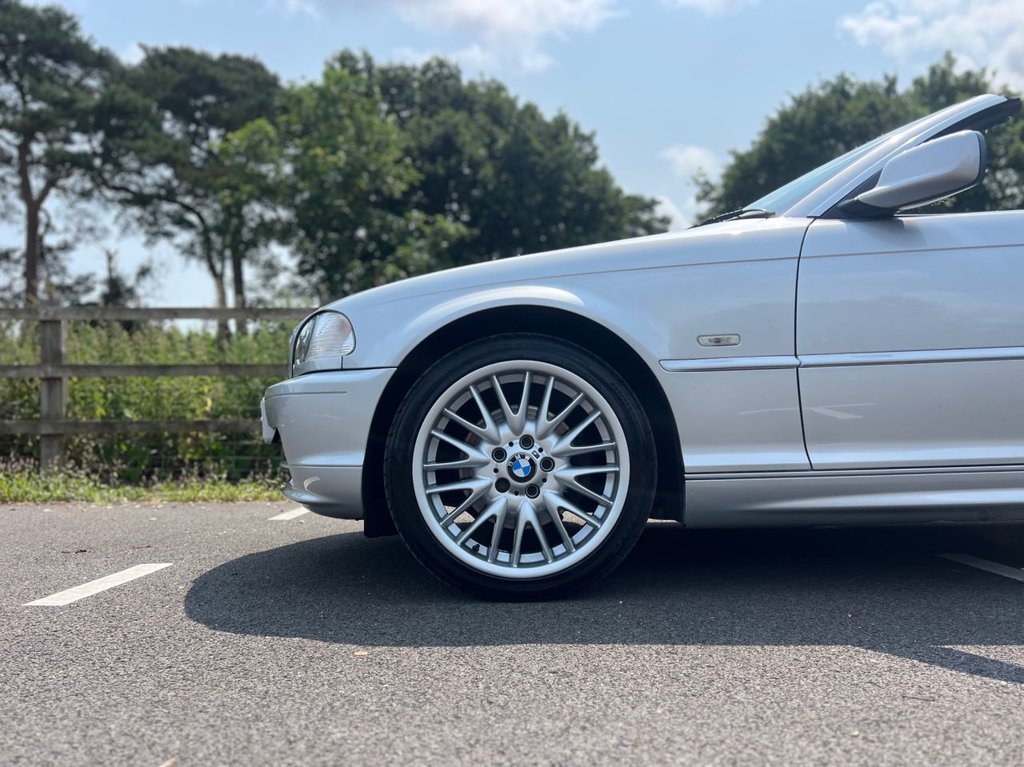 USED 2001 Y BMW 3 SERIES 325Ci Convertible // 2.5 Petrol // Auto (239 g/km, 192 bhp) // px swap 
