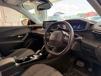 USED 2021 21 PEUGEOT E-2008 50kWh Allure Premium SUV 5dr Electric Auto (136 ps)+1 OWNER FROM NEW+FSH+2 KEYS+MEDIA+CLIMATE+HALF LEATHER SEATS+PRIVACY+APPS+USB+AUX+DAB+ 2 KEYS+1 OWNER FROM NEW+MEDIA+HALF LEATHER SEATS+PARKING SENSORS+PRIVACY+BLUETOOTH+APPS+USB+AUX+DAB+CLIMATE+ALLOYS+CRUISE+HPI CLEAR
