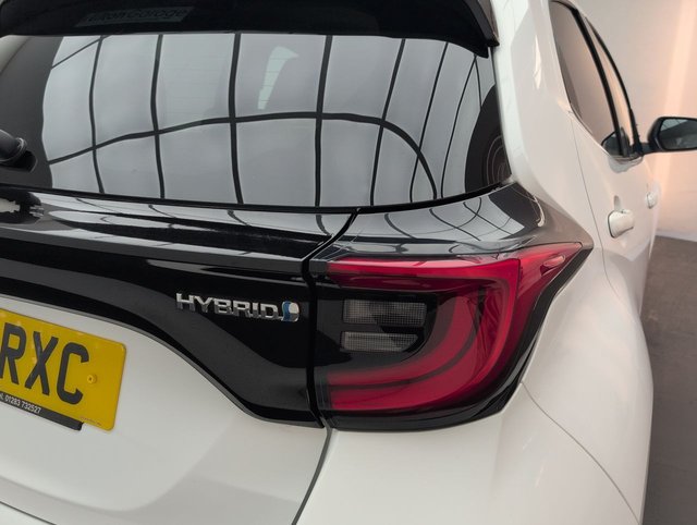 USED 2021 21 Toyota Yaris 1.5 Vvt-H Excel Hatchback 5dr Petrol Hybrid E-Cvt Euro 6 (s/S) (116 Ps) 