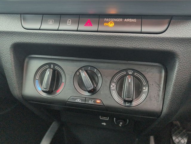 USED 2020 20 Skoda Fabia 1.0 TSI Colour Edition Hatchback 5dr Petrol Manual Euro 6 (s/S) (95 Ps) - Sensors, Air Con, Bluetooth