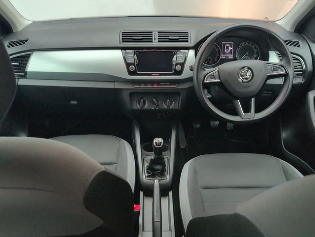 USED 2020 20 Skoda Fabia 1.0 TSI Colour Edition Hatchback 5dr Petrol Manual Euro 6 (s/S) (95 Ps) - Sensors, Air Con, Bluetooth