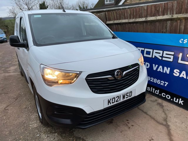 2021 Vauxhall Combo 1.5L Dynamic 4dr - Photo 7