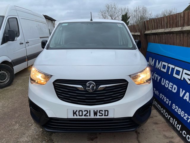 2021 Vauxhall Combo 1.5L Dynamic 4dr - Photo 6