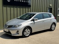 USED 2014 64 TOYOTA AURIS 1.8 VVT-h Icon Hatchback 5dr Petrol Hybrid CVT Euro 5 (s/s) (136 ps) FULL SERVICE HISTORY DAB RADIO