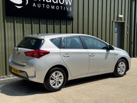 USED 2014 64 TOYOTA AURIS 1.8 VVT-h Icon Hatchback 5dr Petrol Hybrid CVT Euro 5 (s/s) (136 ps) FULL SERVICE HISTORY DAB RADIO
