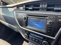 USED 2014 64 TOYOTA AURIS 1.8 VVT-h Icon Hatchback 5dr Petrol Hybrid CVT Euro 5 (s/s) (136 ps) FULL SERVICE HISTORY DAB RADIO