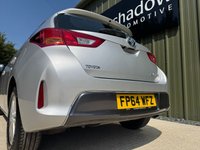 USED 2014 64 TOYOTA AURIS 1.8 VVT-h Icon Hatchback 5dr Petrol Hybrid CVT Euro 5 (s/s) (136 ps) FULL SERVICE HISTORY DAB RADIO