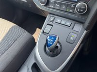 USED 2014 64 TOYOTA AURIS 1.8 VVT-h Icon Hatchback 5dr Petrol Hybrid CVT Euro 5 (s/s) (136 ps) FULL SERVICE HISTORY DAB RADIO