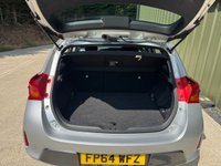 USED 2014 64 TOYOTA AURIS 1.8 VVT-h Icon Hatchback 5dr Petrol Hybrid CVT Euro 5 (s/s) (136 ps) FULL SERVICE HISTORY DAB RADIO