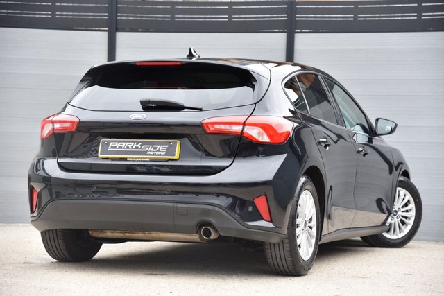 2020 FORD FOCUS - Photo 9