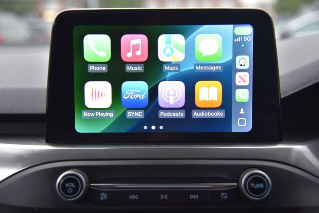 2020 FORD FOCUS - Photo 2