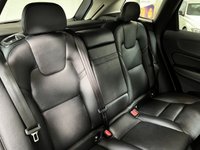 USED 2018 68 VOLVO XC60 2.0 D4 Momentum SUV 5dr Diesel Manual AWD Euro 6 (s/s) (190 ps) 18"ALLOYS+POWER TAILGATE+NAV
