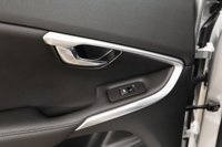 USED 2018 68 VOLVO V40 1.5 T3 GPF Inscription Hatchback 5dr Petrol Auto Euro 6 (s/s) (152 ps) 