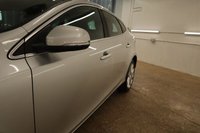 USED 2018 68 VOLVO V40 1.5 T3 GPF Inscription Hatchback 5dr Petrol Auto Euro 6 (s/s) (152 ps) 
