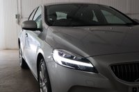 USED 2018 68 VOLVO V40 1.5 T3 GPF Inscription Hatchback 5dr Petrol Auto Euro 6 (s/s) (152 ps) 