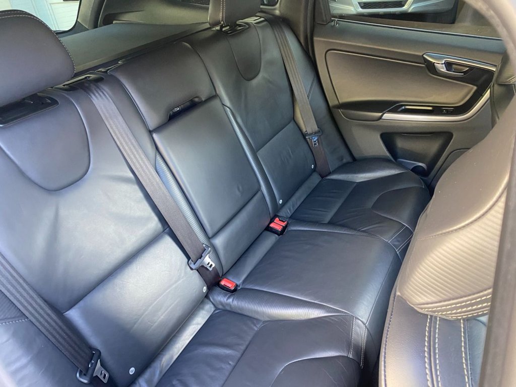 USED 2012 62 VOLVO XC60 2.4 D4 R-Design Nav SUV 5dr Diesel Geartronic AWD Euro 5 (163 ps) HEATED SEATS + SAT NAV