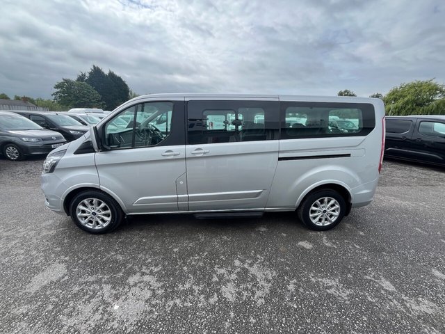 View our FORD TOURNEO CUSTOM