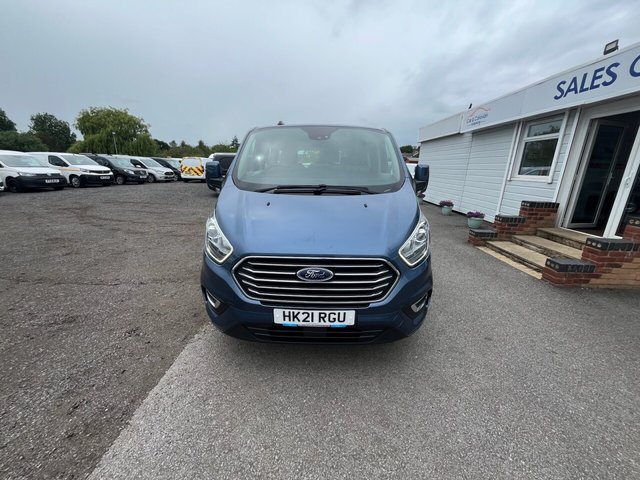 View our FORD TOURNEO CUSTOM