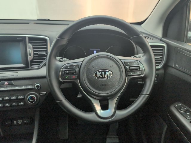 USED 2017 67 Kia Sportage 1.6 Gdi 2 Suv 5dr Petrol Manual Euro 6 (s/S) (130 BHP) - Cruise, Alloy, Bluetooth