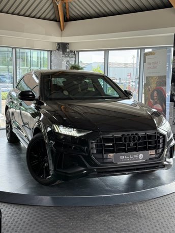 2022 AUDI Q8