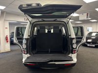 USED 2016 66 LAND ROVER DISCOVERY 4 3.0 SD V6 Graphite SUV 5dr Diesel Auto 4WD Euro 6 (s/s) (256 bhp) UK DELIVERY FLAT FEE &pound;175 (SUBJECT TO DEAL) *OVER 100 IMAGES ON OUR WEBSITE*BESPOKE FINANCE ARRANGED*PART EXCHANGE WELCOME*ALL VEHICLES HPI CLEAR