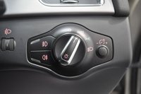 USED 2013 13 AUDI A4 2.0 TDI SE Technik Saloon 4dr Diesel Multitronic Euro 5 (s/s) (150 ps) Parking Sensors - Satellite Navigation - Heated Black Leather Seats