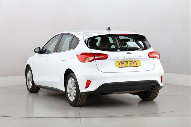 2022 Ford Focus 1L Titanium Edition 5dr - Photo 7