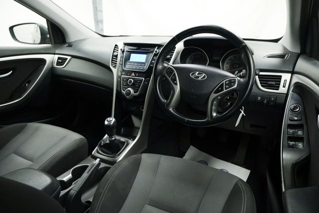 2015 HYUNDAI I30 1.6 CRDi Blue Drive SE Euro 6 (s/s) 5dr - Photo 12