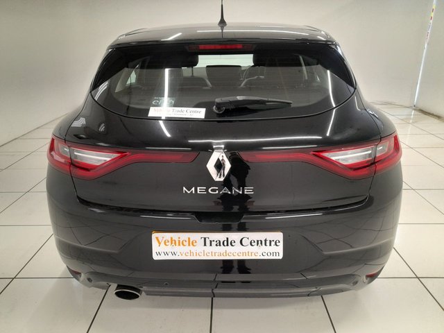 2017 RENAULT MEGANE - Photo 10