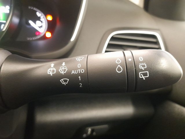 2017 RENAULT MEGANE - Photo 5