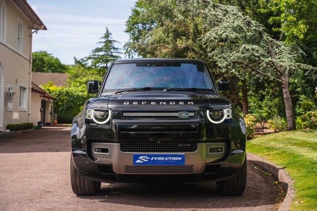 View our LAND ROVER DEFENDER