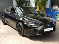 USED 2022 22 LEXUS ES 2.5 300h F Sport Saloon 4dr Petrol Hybrid E-CVT Euro 6 (s/s) (218 ps) STUNNING EXAMPLE GENUINE LOW MILES SAT NAV LEATHER HEATED SEATS HEATED STEERING WHEEL SUNROOF REAR VIEW CAMERA CRUISE CONTROL PARKING SENSORS 1 OWNER LEXUS SERVICE HISTORY LEXUS WARRANTY TILL MAY 2032