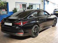 USED 2022 22 LEXUS ES 2.5 300h F Sport Saloon 4dr Petrol Hybrid E-CVT Euro 6 (s/s) (218 ps) STUNNING EXAMPLE GENUINE LOW MILES SAT NAV LEATHER HEATED SEATS HEATED STEERING WHEEL SUNROOF REAR VIEW CAMERA CRUISE CONTROL PARKING SENSORS 1 OWNER LEXUS SERVICE HISTORY LEXUS WARRANTY TILL MAY 2032