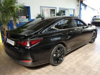 USED 2022 22 LEXUS ES 2.5 300h F Sport Saloon 4dr Petrol Hybrid E-CVT Euro 6 (s/s) (218 ps) STUNNING EXAMPLE GENUINE LOW MILES SAT NAV LEATHER HEATED SEATS HEATED STEERING WHEEL SUNROOF REAR VIEW CAMERA CRUISE CONTROL PARKING SENSORS 1 OWNER LEXUS SERVICE HISTORY LEXUS WARRANTY TILL MAY 2032