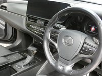 USED 2022 22 LEXUS ES 2.5 300h F Sport Saloon 4dr Petrol Hybrid E-CVT Euro 6 (s/s) (218 ps) STUNNING EXAMPLE GENUINE LOW MILES SAT NAV LEATHER HEATED SEATS HEATED STEERING WHEEL SUNROOF REAR VIEW CAMERA CRUISE CONTROL PARKING SENSORS 1 OWNER LEXUS SERVICE HISTORY LEXUS WARRANTY TILL MAY 2032