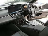 USED 2022 22 LEXUS ES 2.5 300h F Sport Saloon 4dr Petrol Hybrid E-CVT Euro 6 (s/s) (218 ps) STUNNING EXAMPLE GENUINE LOW MILES SAT NAV LEATHER HEATED SEATS HEATED STEERING WHEEL SUNROOF REAR VIEW CAMERA CRUISE CONTROL PARKING SENSORS 1 OWNER LEXUS SERVICE HISTORY LEXUS WARRANTY TILL MAY 2032
