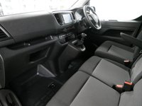 USED 2023 72 VAUXHALL VIVARO 3100 2.0 D 145 BHP L2 LONG PRO EDITION 6DR ( 2023 YEAR ) 2023 YEAR | SAT NAV | 145 BHP | L2 LONG