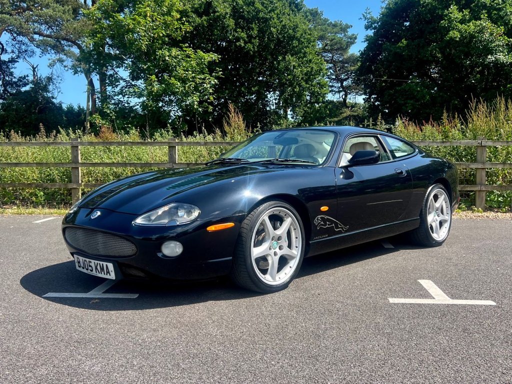 USED 2005 05 JAGUAR XKR 4.2 Coupe // 2dr Automatic (304 g/km, 400 bhp) // px swap 